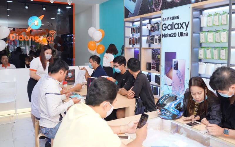 Tham khảo ngay các sản phẩm iphone 16 series tại di động mới