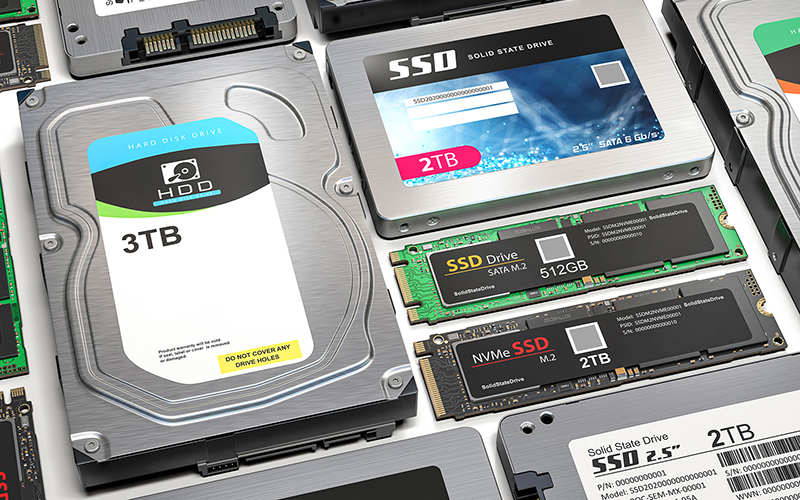 Xem xét kích thước và hình dáng của ổ cứng SSD để vừa vặn máy tính của bạn