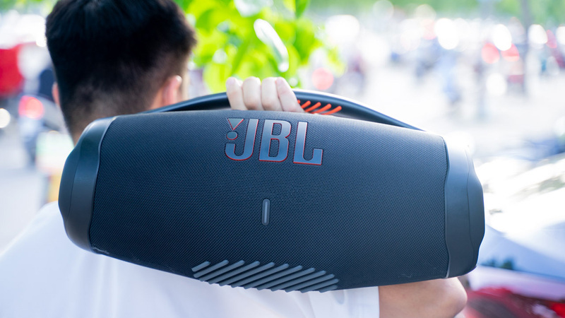 Loa khong day JBL Boombox 3 co tot khong