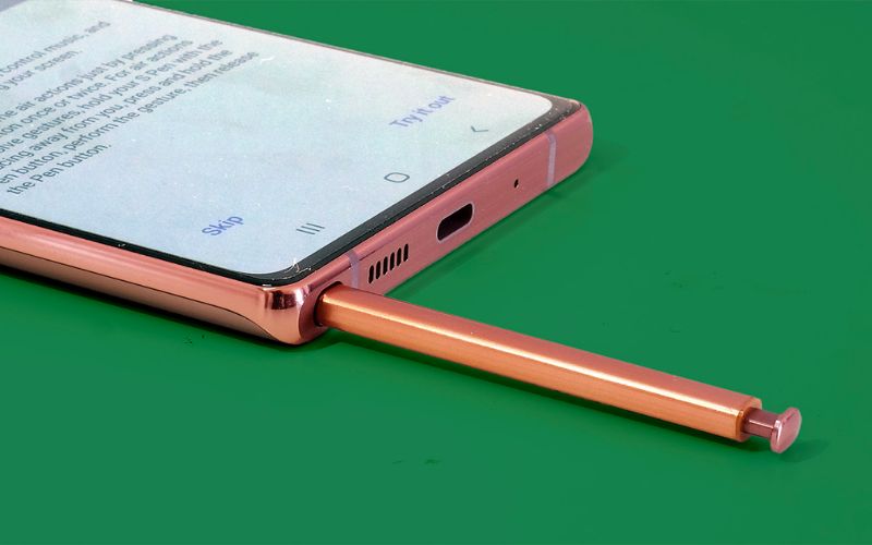 S21 Ultra không tích hợp khe đặt bút S Pen như các dòng Galaxy Note