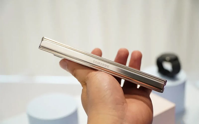 Đánh giá Samsung Galaxy Z Fold 4: Điện thoại màn hình gập làm chao đảo giới công nghệ năm 2022