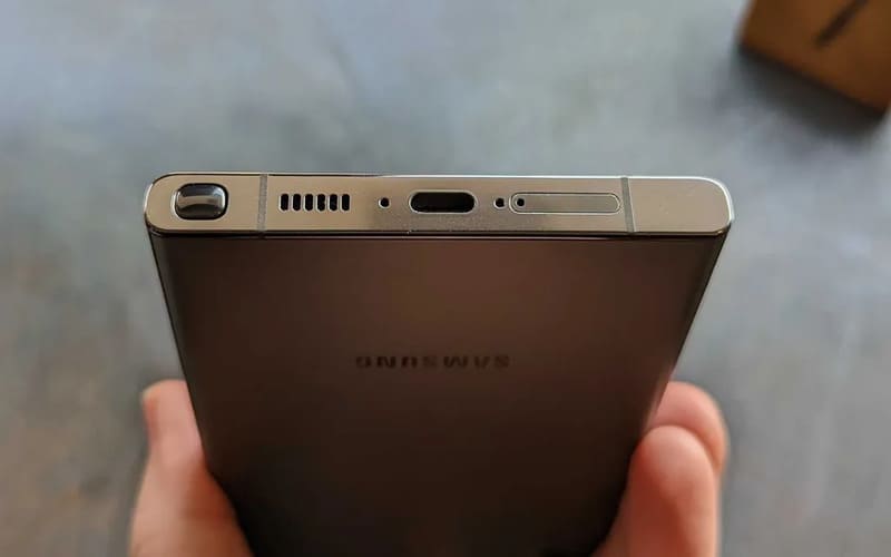 So sánh Samsung Galaxy S24 Ultra và Samsung Galaxy Z Fold5: Những khác biệt chủ yếu của hai flagship hàng đầu. Nên mua máy nào? 
