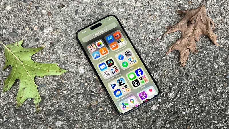 Apple iPhone của nước nào? Vì sao nên mua Apple iPhone