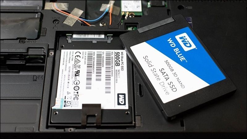 Việc nâng cấp ổ cứng trên máy tính là một cách hiệu quả để tăng tốc độ và khả năng lưu trữ của máy tính