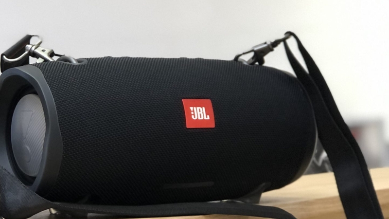 Loa JBL có nhiều kiểu dáng và kiểu dáng khác nhau