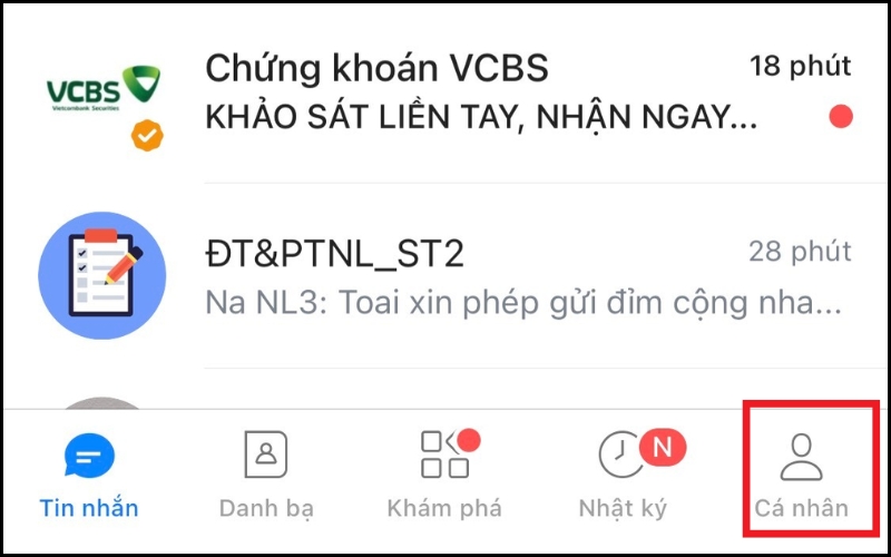 Truy cập Zalo, chọn mục Cá nhân