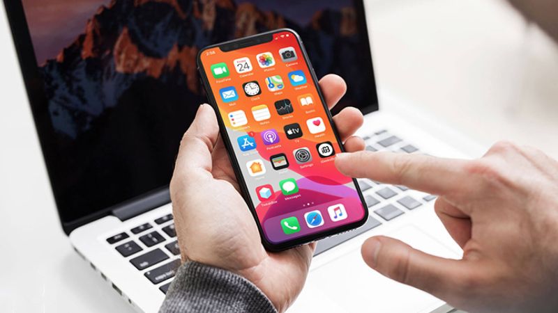 Kiểm tra màn hình iPhone sau khi sửa hoặc mua cũ là điều bắt buộc