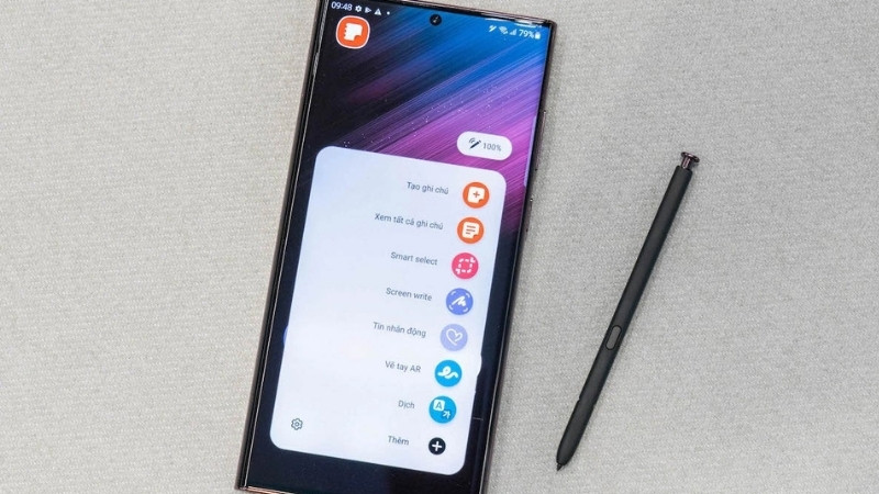 Khi Bixby Vision được kích hoạt, bạn có thể dùng S Pen để chọn chính xác đối tượng hoặc vùng văn bản trên màn hình