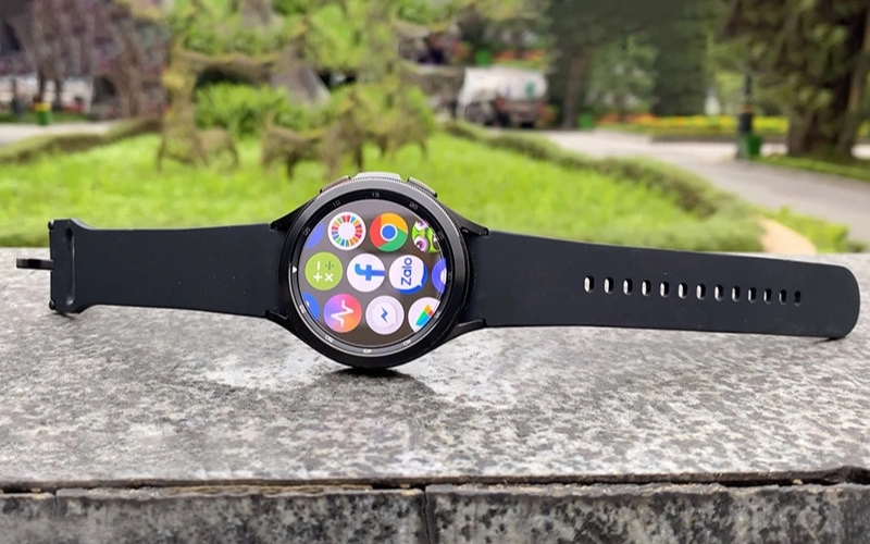 Nên thay dây cho Samsung Galaxy Watch 4