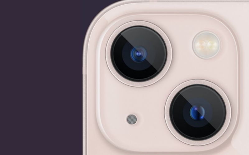 Cụm camera iPhone 13 được bố trí chéo độc đáo