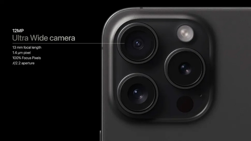 Camera góc siêu rộng (Ultra Wide) 12MP được cải tiến với khả năng chụp ảnh macro tốt hơn