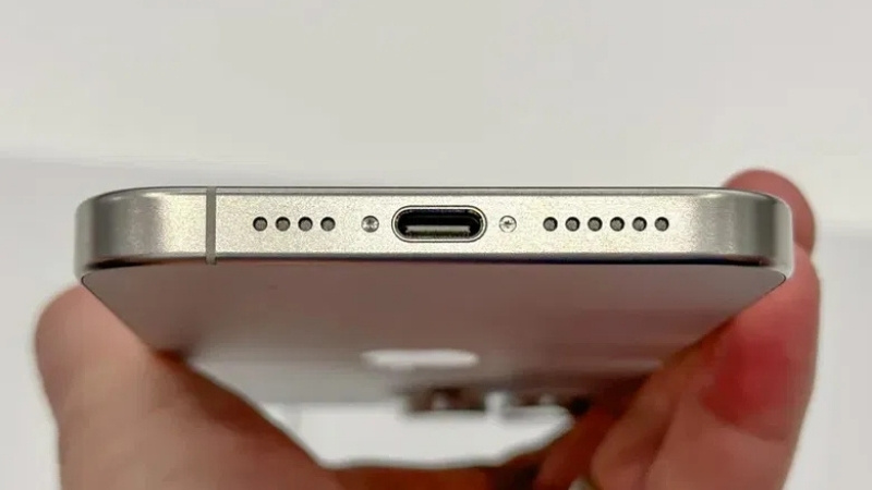  iPhone 15 Pro đã chuyển sang cổng sạc USB-C thay vì Lightning