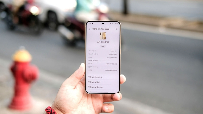 Điều kiện kiểm tra chung là độ sáng 50%, bật WiFi,...