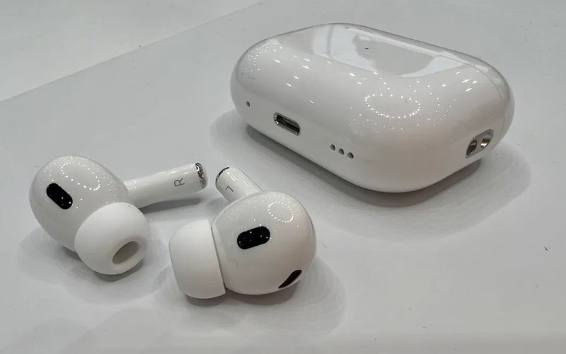 Tai nghe không dây Apple AirPods Pro 2 (2022)
