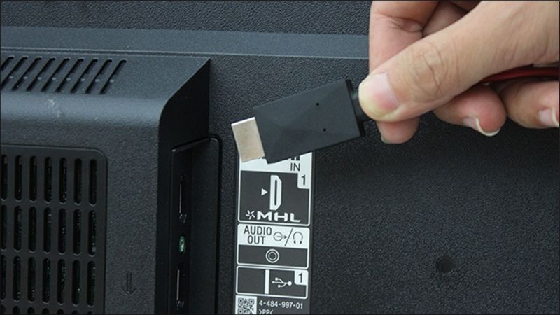 HDMI là một tiêu chuẩn kết nối đa phương tiện được sử dụng rộng rãi trên các thiết bị di động và máy tính