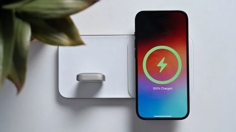 Chuẩn sạc không dây iPhone 13 hỗ trợ