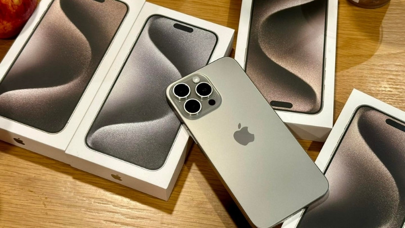iPhone 99% người không quá đặt nặng vấn đề đập hộp máy mới