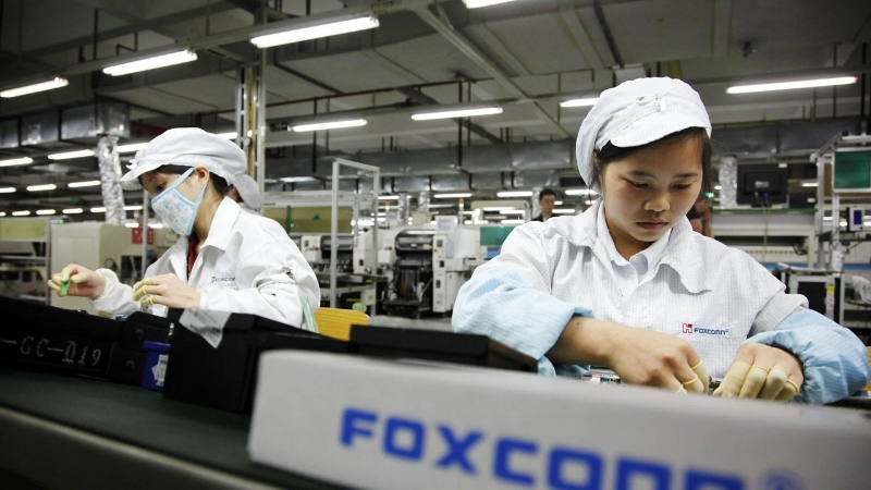 Hai công ty đảm nhận vai trò lắp ráp là Foxconn và Pegatron