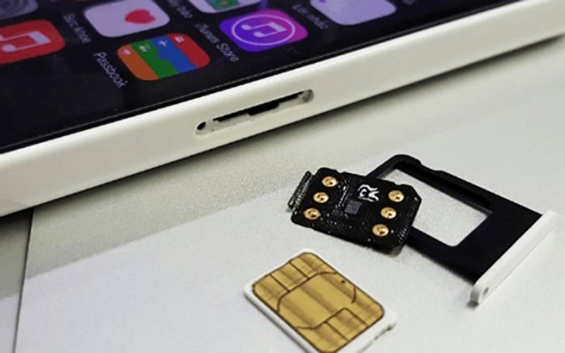 So với iPhone quốc tế, iPhone quốc tế chỉ hoạt động với một nhà mạng đã được khóa