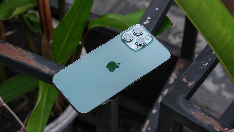 So sánh kích thước iPhone 13 Pro Max với các phiên bản khác