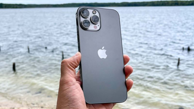  Lựa chọn thay thế nếu iPhone 13 Pro Max quá lớn