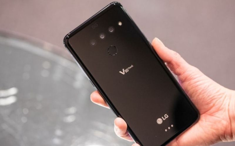 LG V50 ThinQ sở hữu thiết kế nguyên khối 