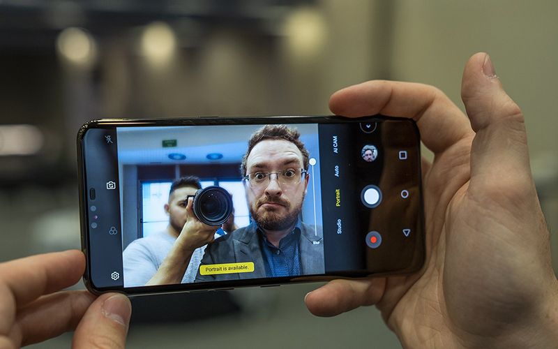 LG V50 ThinQ mang đến cho bạn nhiều lựa chọn hơn khi chụp ảnh selfie