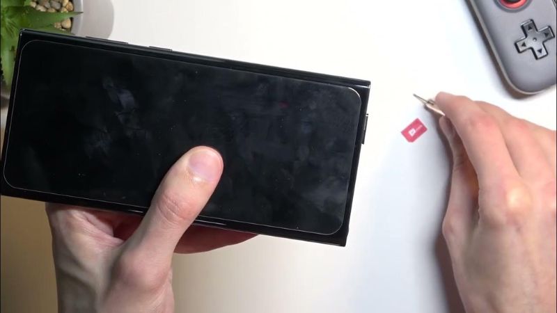 Lỗi màn hình S23 Ultra không lên, đen hoàn toàn 