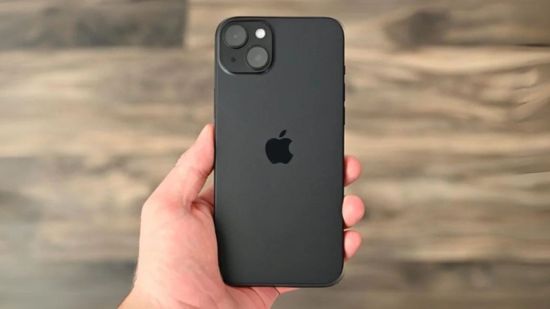 iPhone 15 và iPhone 15 Plus màu đen