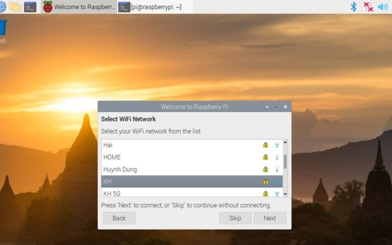 cài đặt Wifi cho Raspberry Pi bằng cách chọn mạng Wifi và nhập mật khẩu