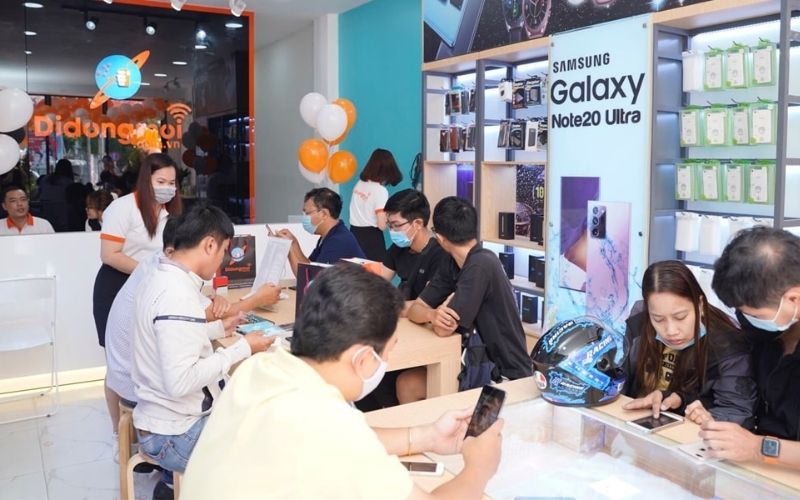 Bạn có thể chọn những cửa hàng uy tín để mua điện thoại Samsung Galaxy S2 vì những nơi đó sẽ đảm bảo chất lượng 
