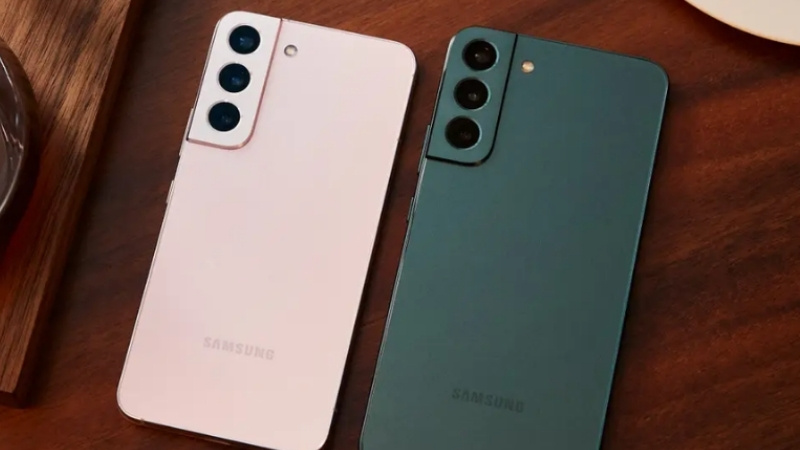 Kích thước và trọng lượng của Samsung Galaxy S22 và S21 khá tương đồng