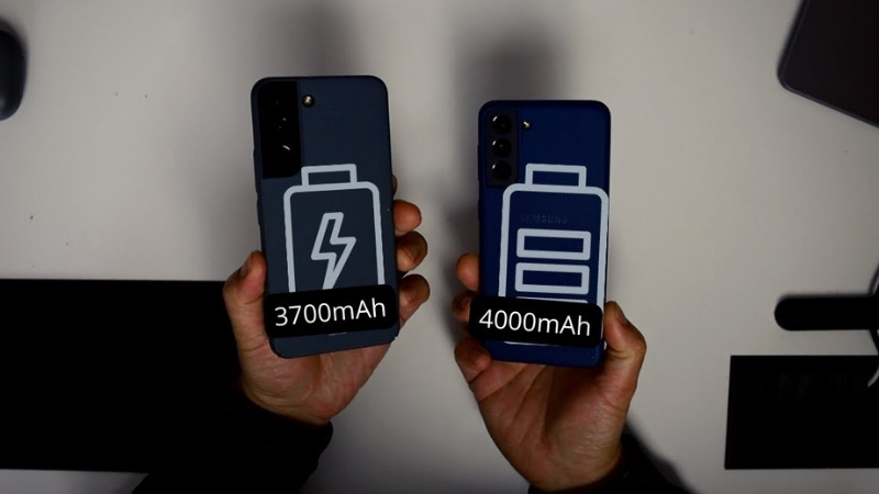 Cả hai đều giống hệt nhau khi hỗ trợ sạc nhanh 25W và sạc không dây