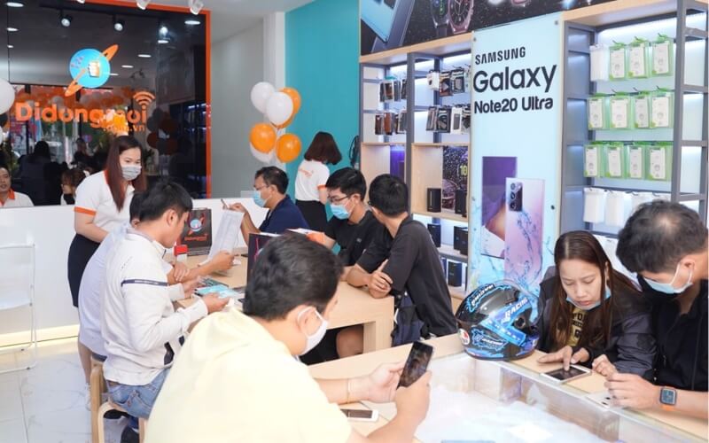 Di Động Mới là trung tâm mua bán các sản phẩm samsung galaxy s25 và iphone 16 uy tín