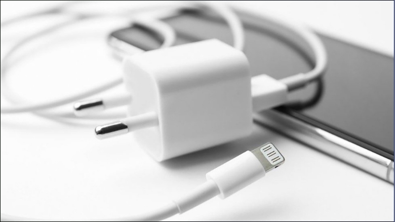 Sử dụng cáp sạc có công suất phù hợp