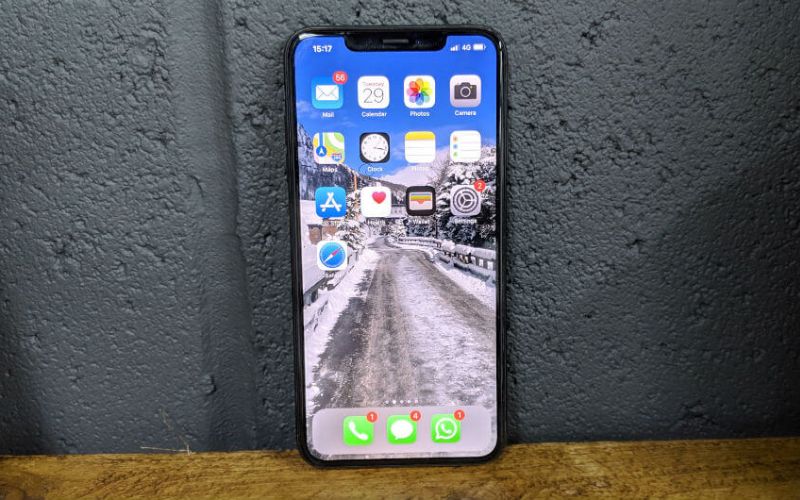 Màn hình iPhone XS Max với kích thước 6.5 inch 