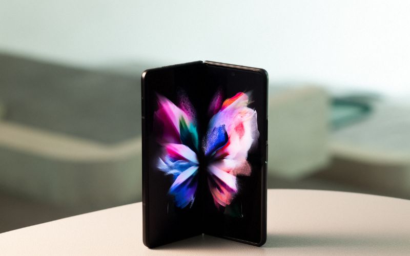 Mẫu smartphone Galaxy Z Fold3 vẫn tiếp tục giữ nguyên thiết kế 