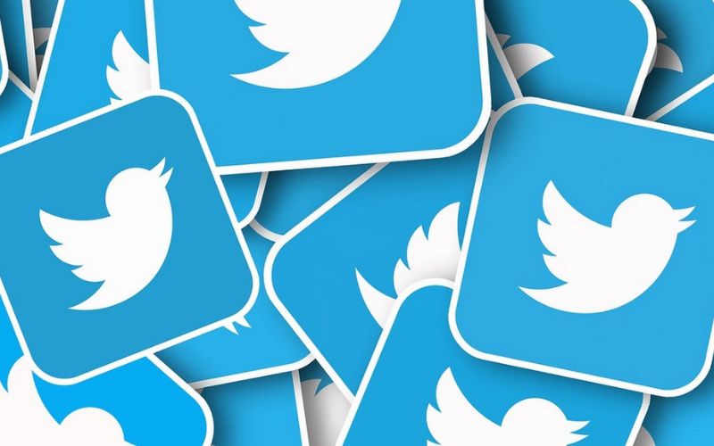 Twitter là một mạng xã hội ra đời vào năm 2006 và được sáng lập bởi Jack Dorsey, Noah Glass, Biz Stone và Evan Williams