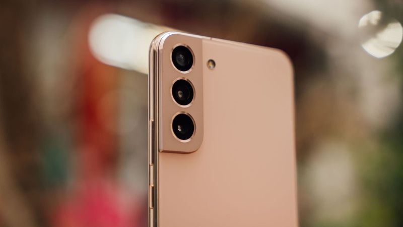 Galaxy S22 có camera chính 50MP, camera góc siêu rộng 12MP và camera tele 10MP