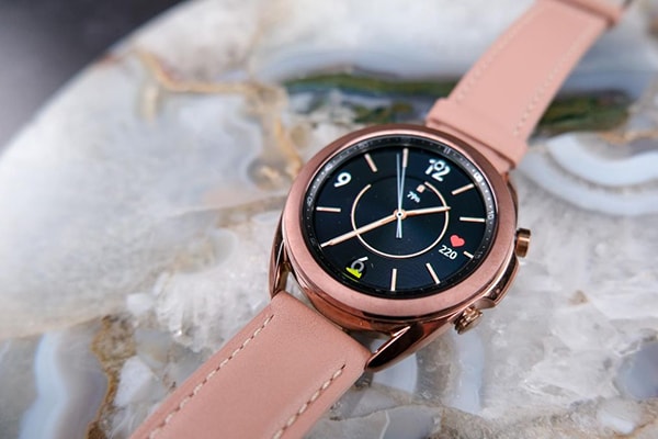 Hướng dẫn cách thay đổi mặt đồng hồ và kiểm tra huyết áp trên Galaxy Watch 3