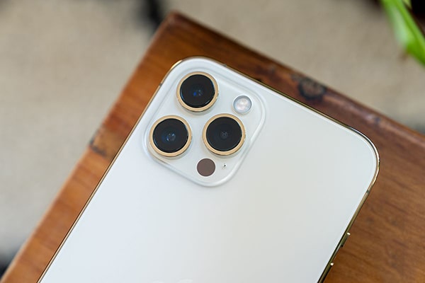 iPhone 12 Pro 3 camera có chụp ảnh thần thánh như lời đồn?