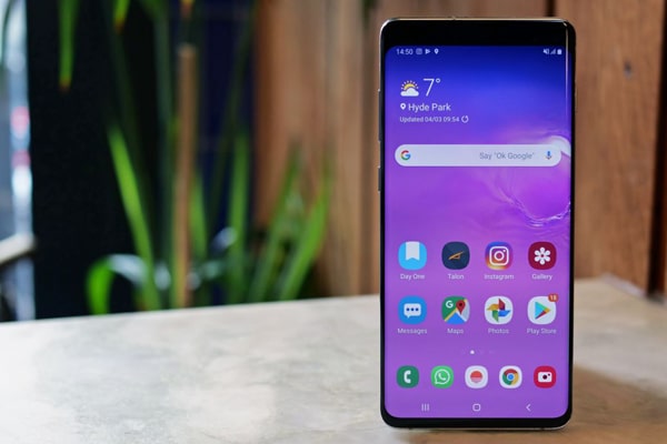 Galaxy S10 Plus xách tay và chính hãng có gì khác biệt? Nên chọn mua sản phẩm nào?