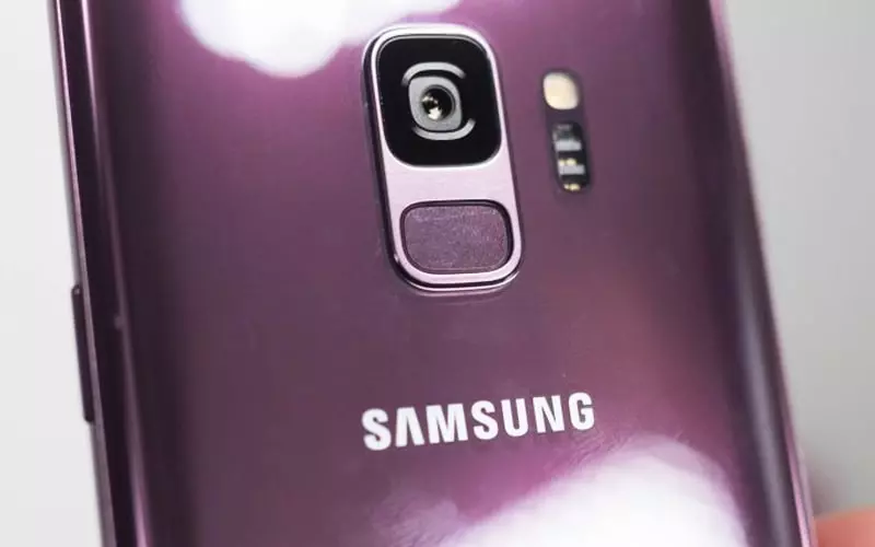 Samsung Galaxy S9 64GB xách tay Hàn Quốc cũ, like new 99%
