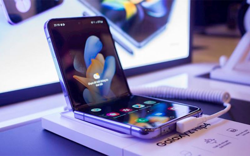Galaxy Z Flip 4 5G 128GB cũ giá rẻ | Sẵn hàng đủ màu, góp 0%