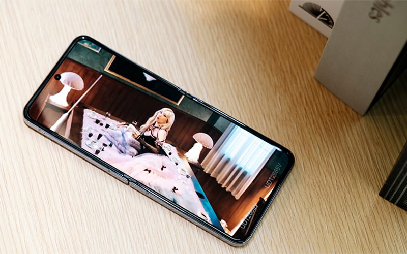 Samsung Galaxy Z Flip 4 5G 8GB|256GB Chính hãng New Fullbox